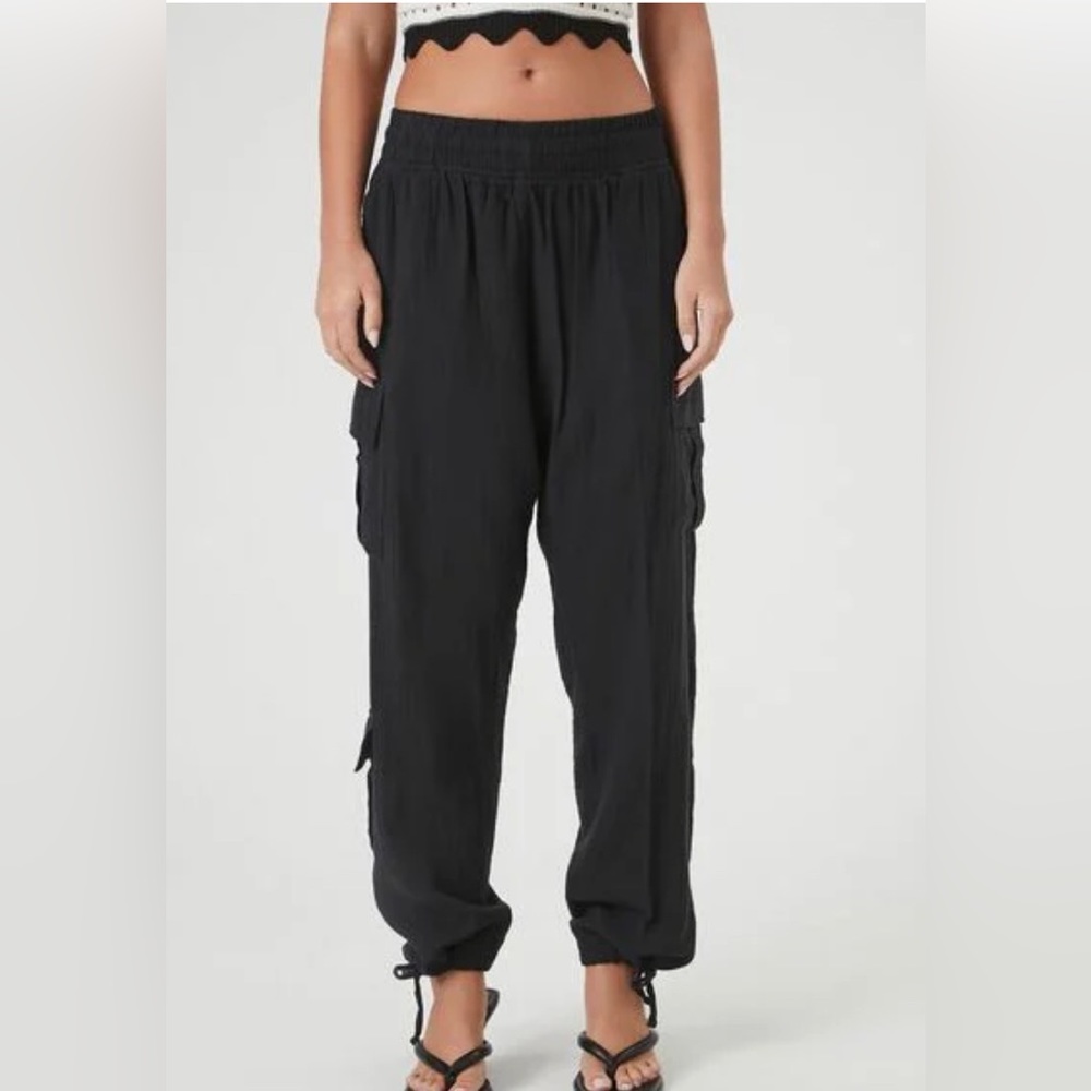 Grungey 90s style Cargo Joggers Forever 21 w 4 Pockets